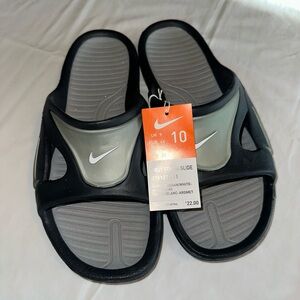 New Nike First String Slide Mens 10 Black/Gray Sandal